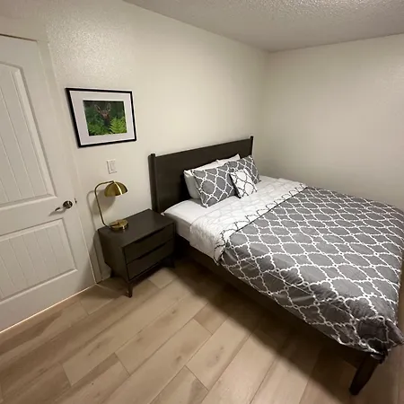 Stay Anchorage! Furnished Two Bedroom Apartments With High Speed Wifi Room photo
