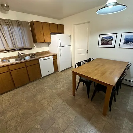 Stay Anchorage! Furnished Two Bedroom Apartments With High Speed Wifi Room photo
