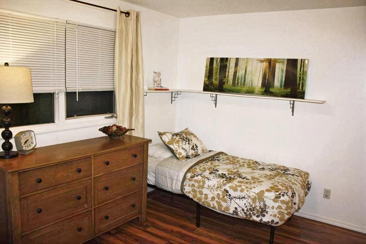 Anchorage! Furnished Two Bedroom With High Speed Wifi Anchorage