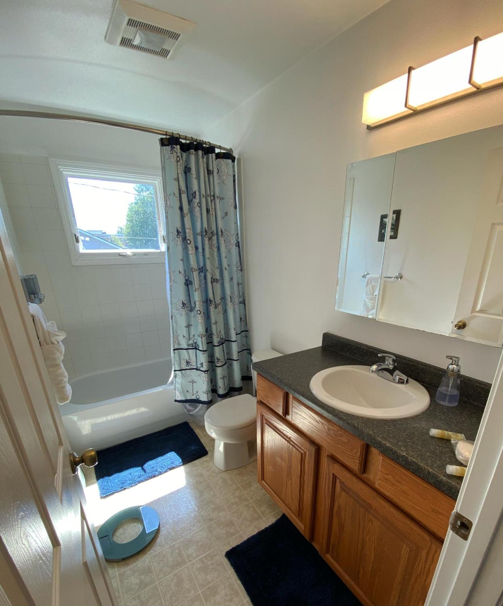 Apartment Anchorage! Furnished Two Bedroom With High Speed Wifi