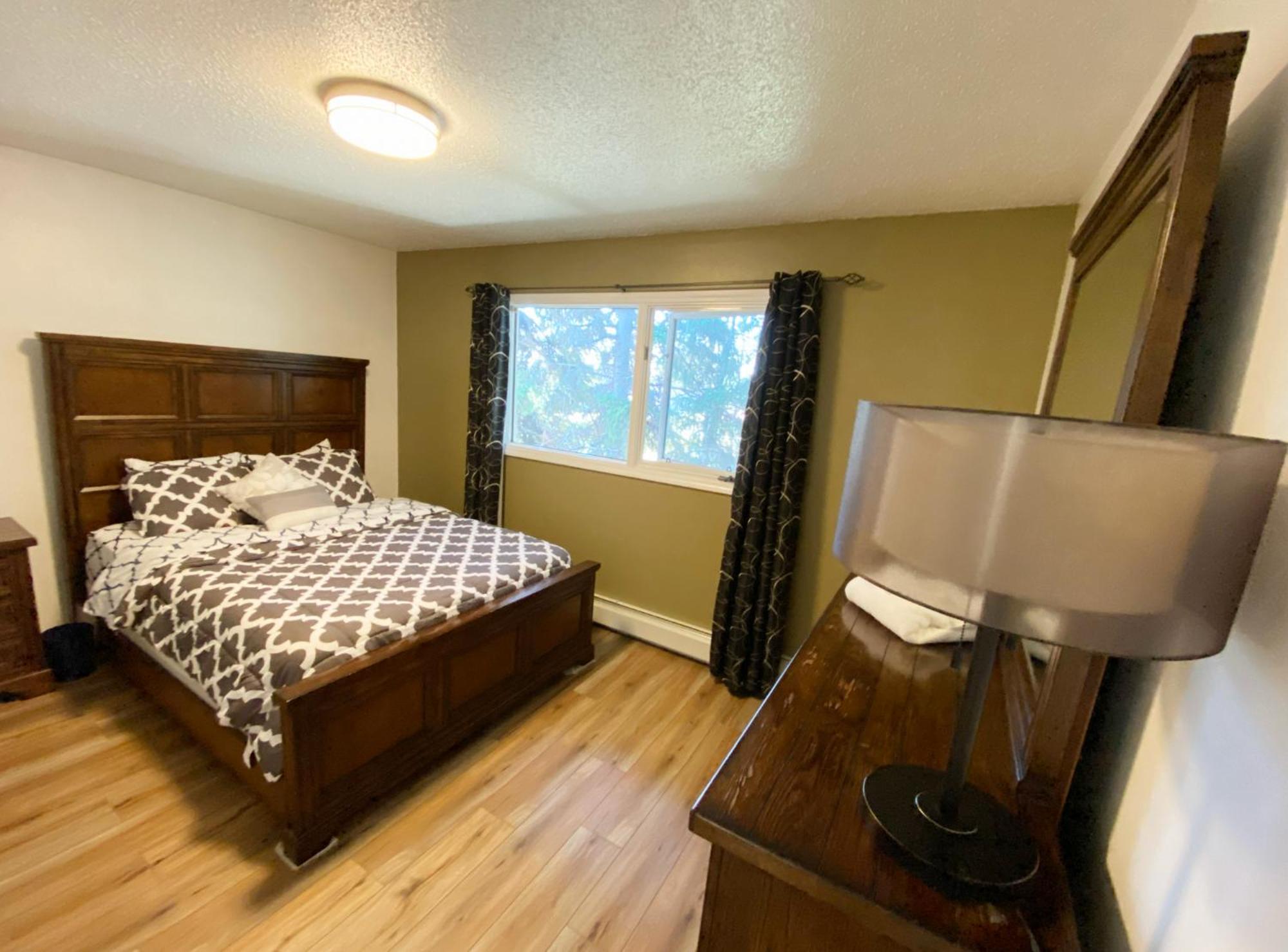 Anchorage! Furnished Two Bedroom With High Speed Wifi Apartment *