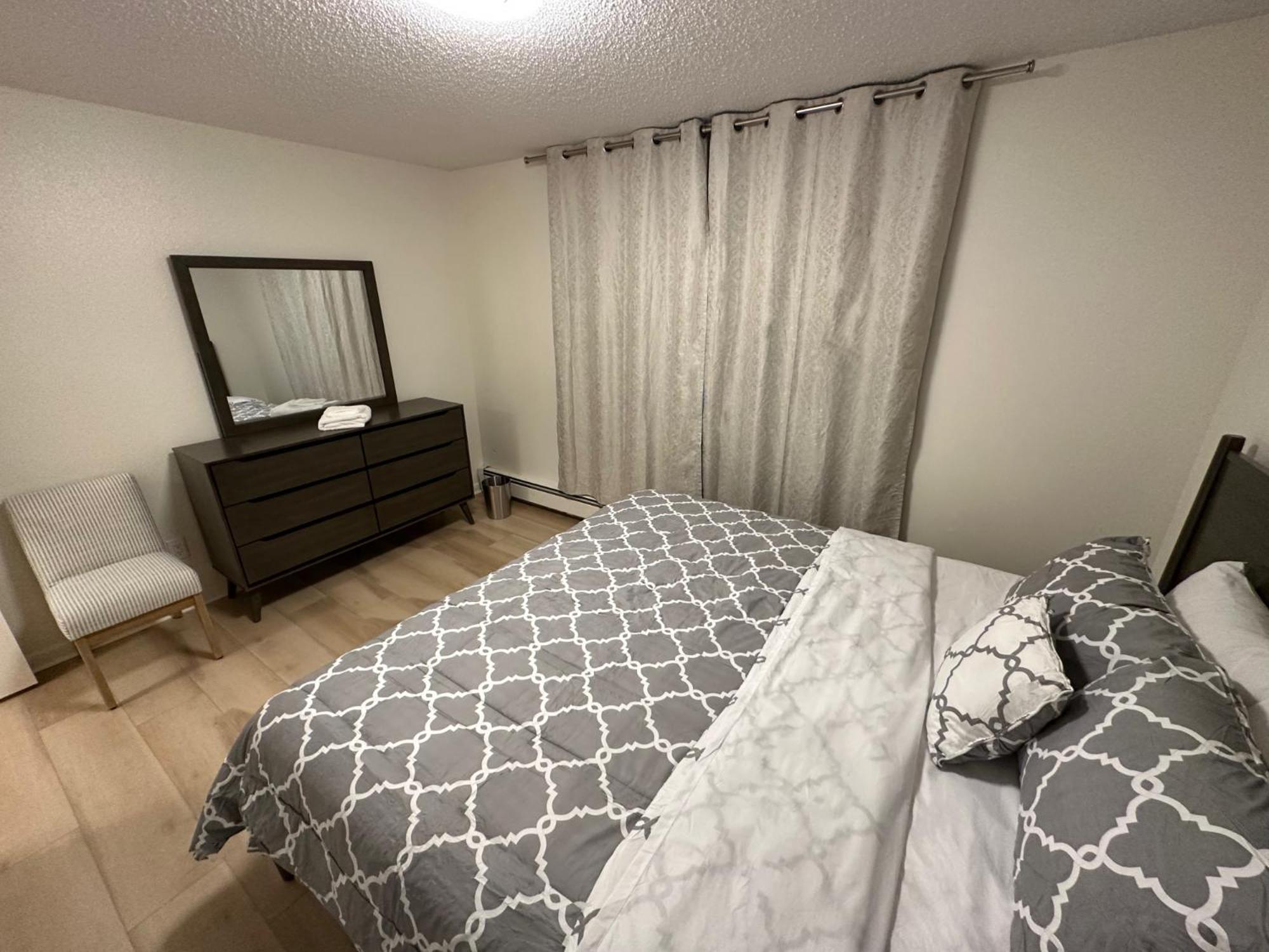 Anchorage! Furnished Two Bedroom With High Speed Wifi Anchorage