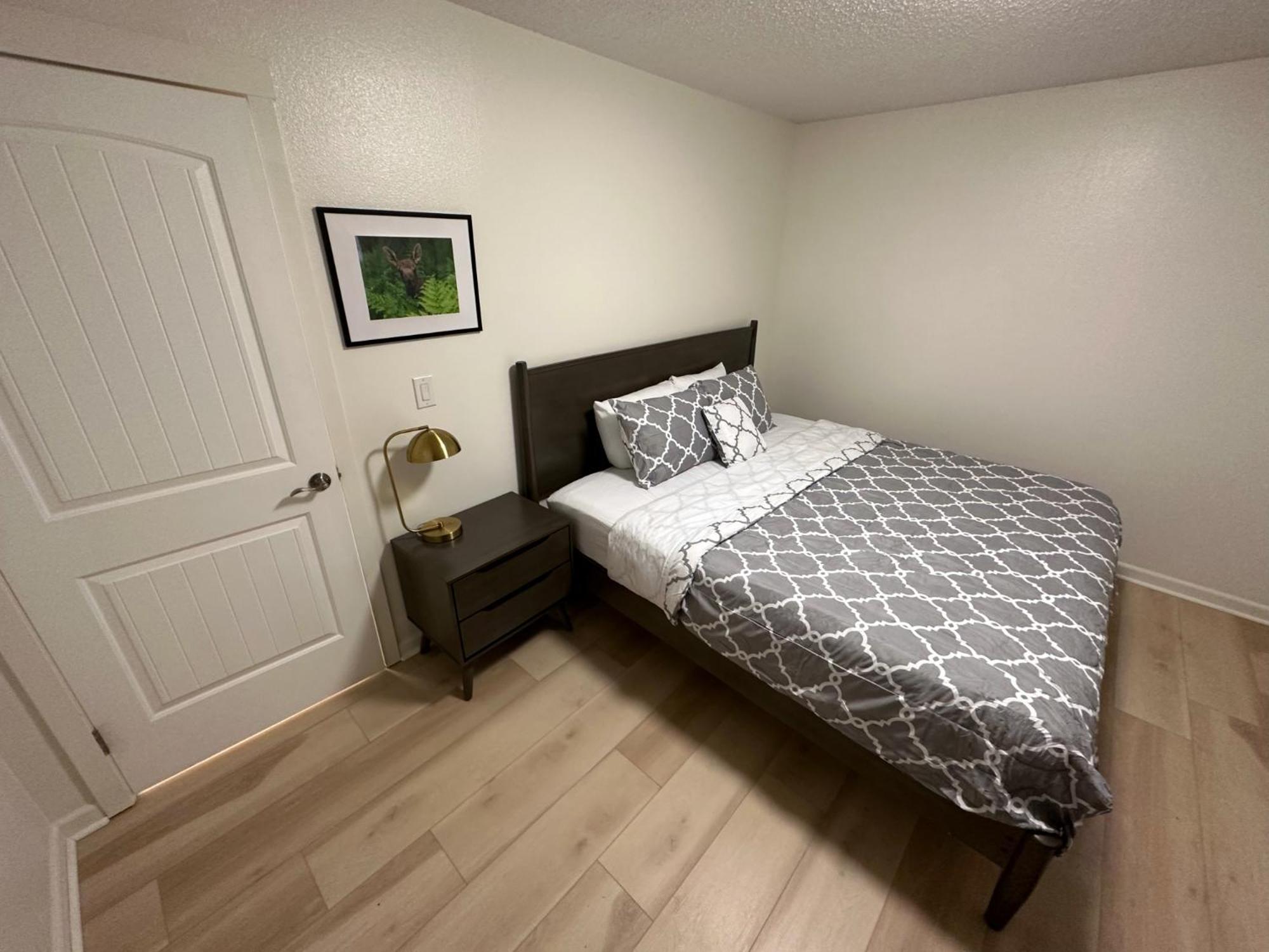 Anchorage! Furnished Two Bedroom With High Speed Wifi * Anchorage