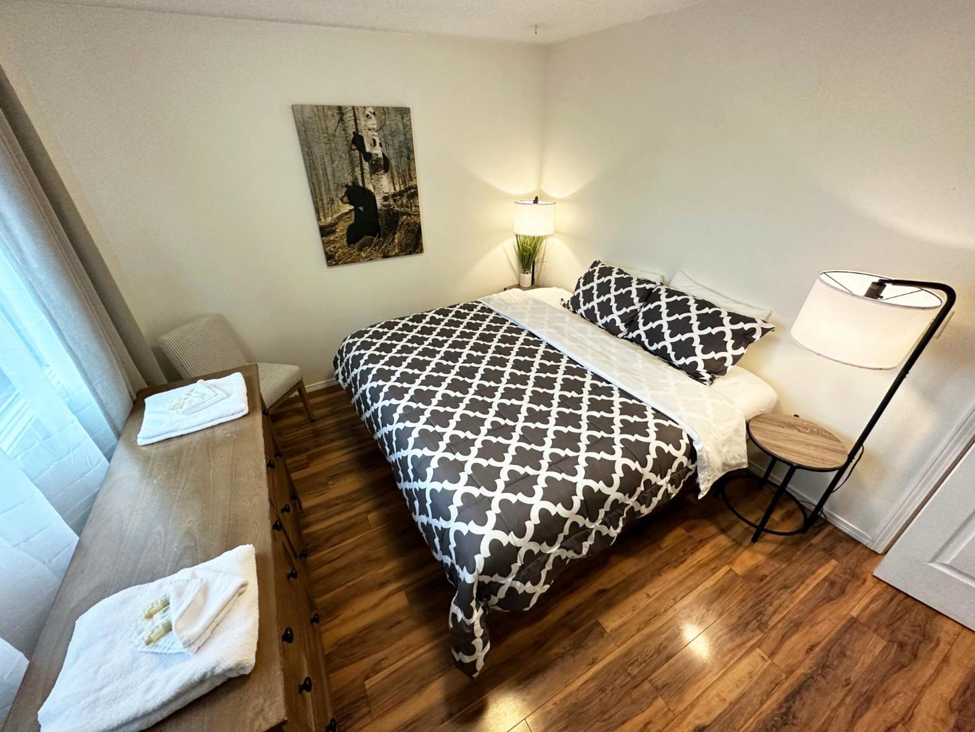 Anchorage! Furnished Two Bedroom With High Speed Wifi