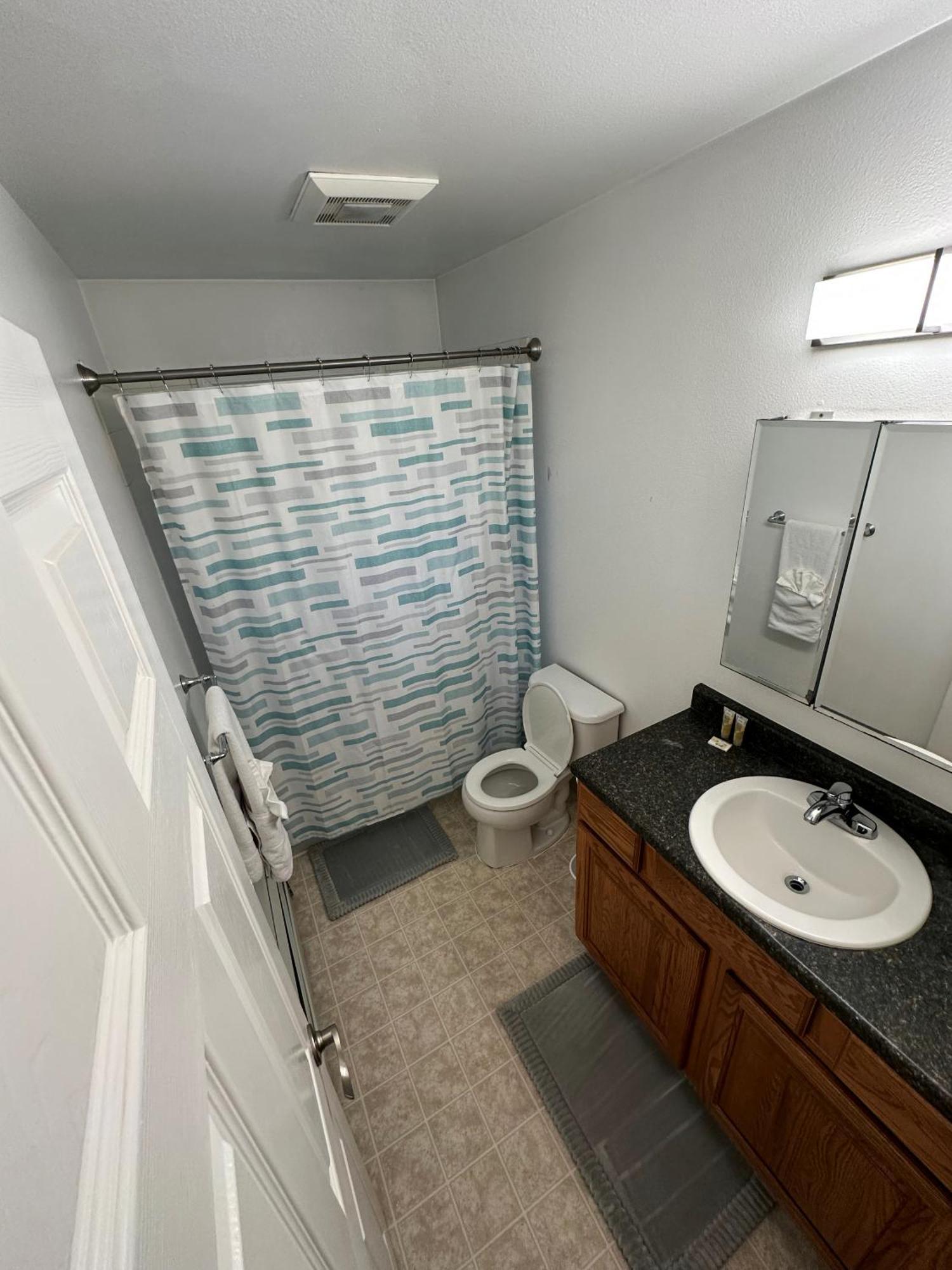 Anchorage! Furnished Two Bedroom With High Speed Wifi * Anchorage