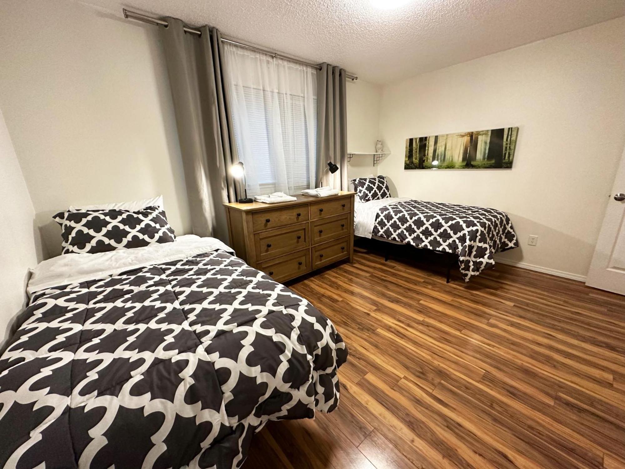 Anchorage! Furnished Two Bedroom With High Speed Wifi * Anchorage
